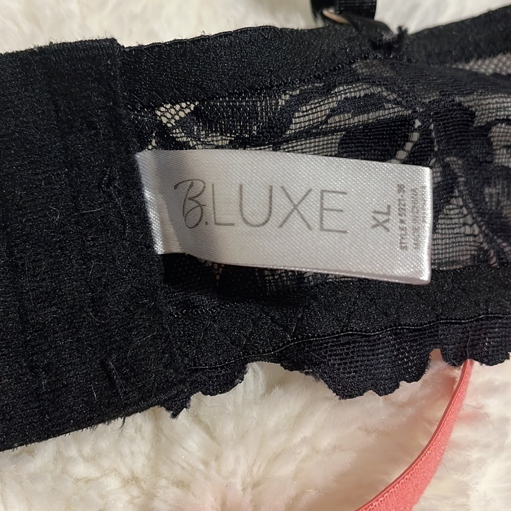 Two Lacy XL Bralettes - Picture 5 of 9